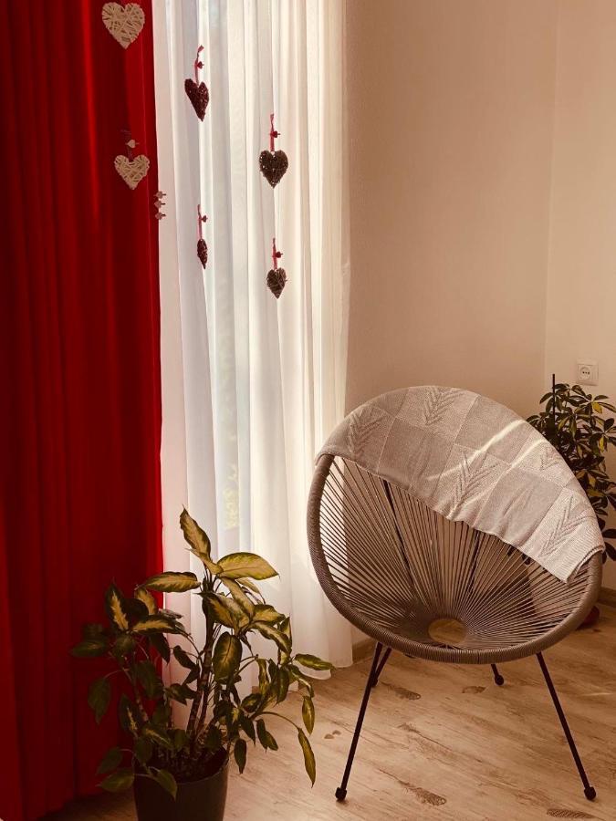 Sweet Apartment In Kutaisi Exterior foto
