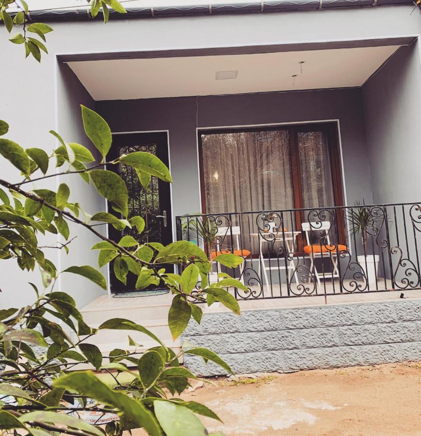 Sweet Apartment In Kutaisi Exterior foto